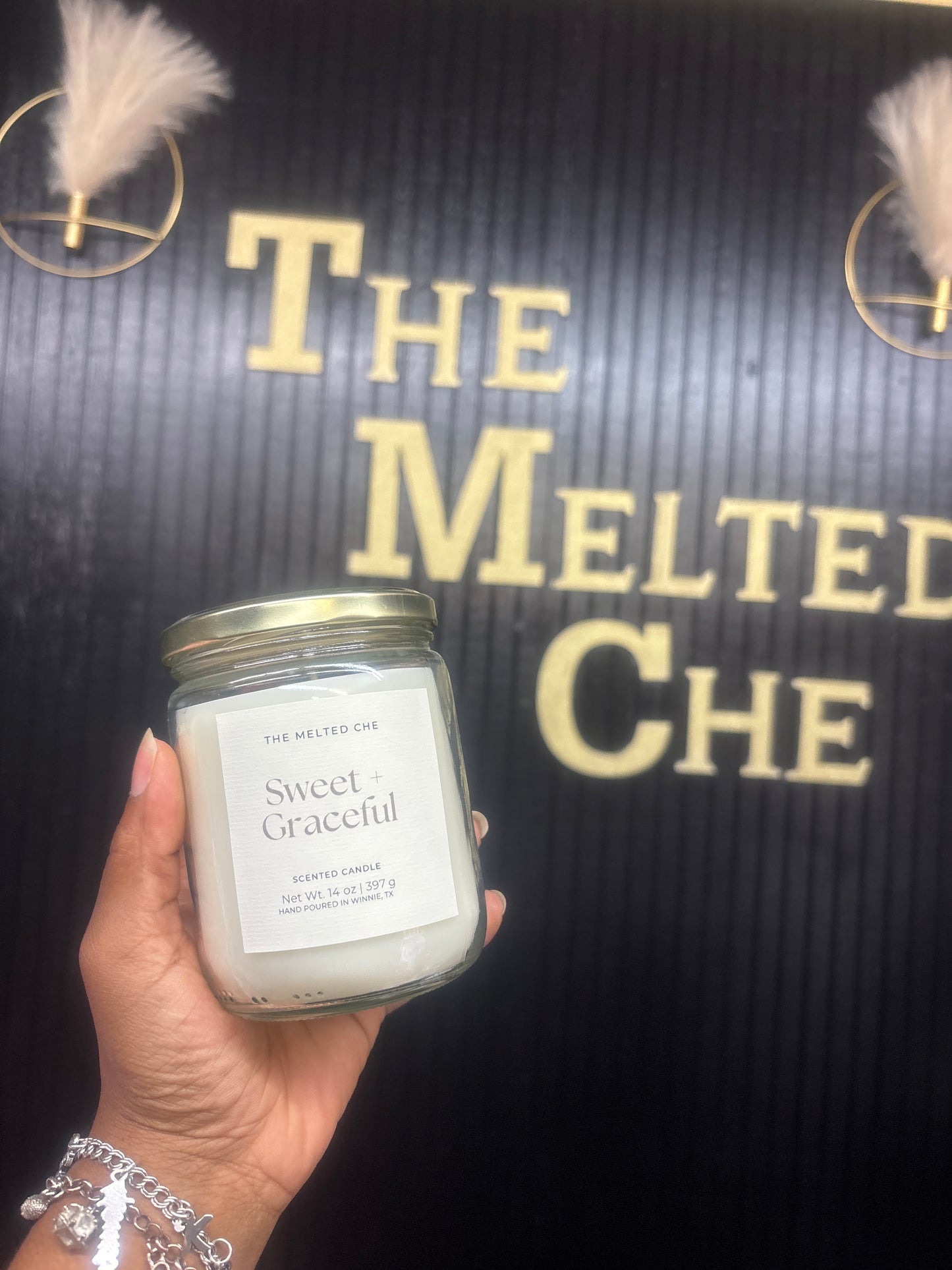 Sweet and Graceful Large Farmhouse Candle